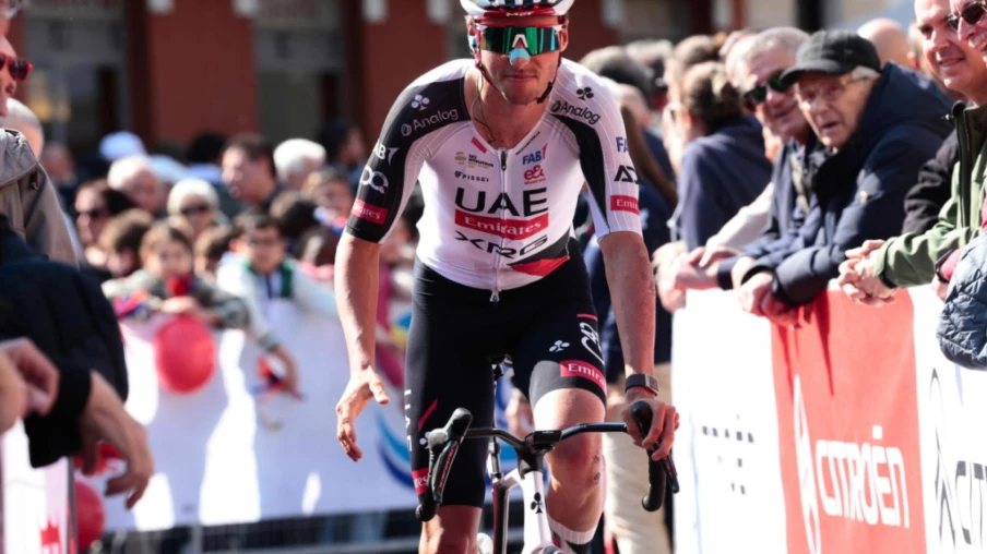 Giro : Jan Christen 8e de la 2e étape, énorme chute collective