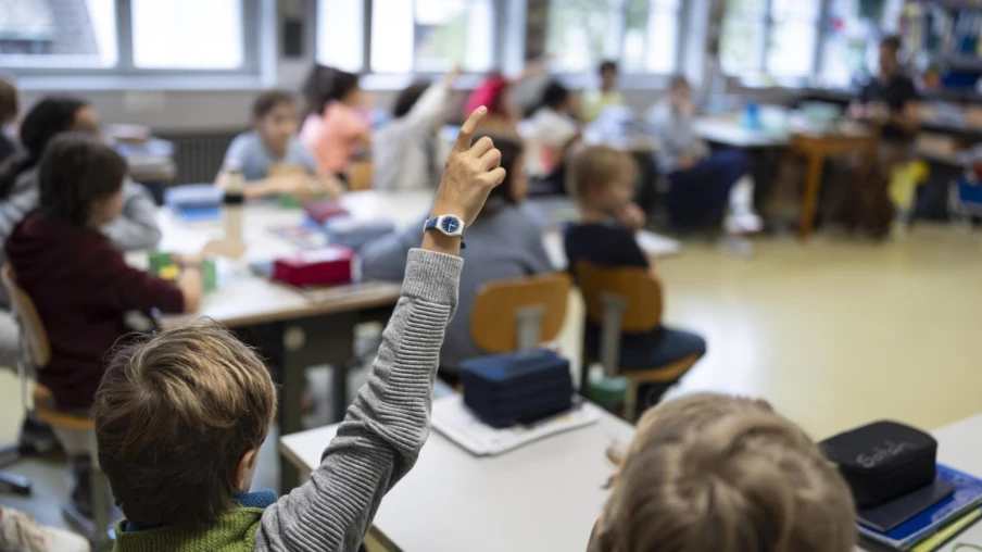 Origine sociale : l'école en Suisse creuse les inégalités, Unicef