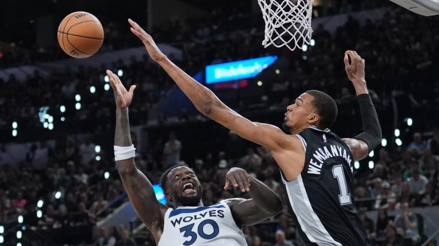 Spurs : Wembanyama pousse San Antonio à un succès de la finale Ouest