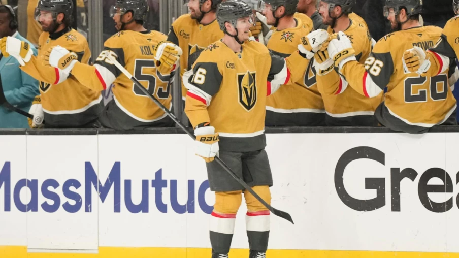 Vegas reprend l'avantage 3-2 face aux Ducks après prolongation