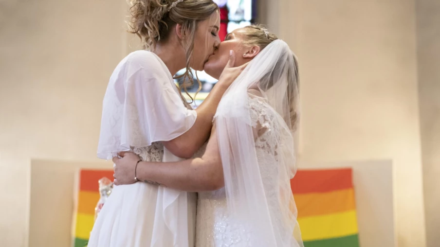 Violences anti-LGBTIQ : la pointe d'un iceberg de crimes de haine