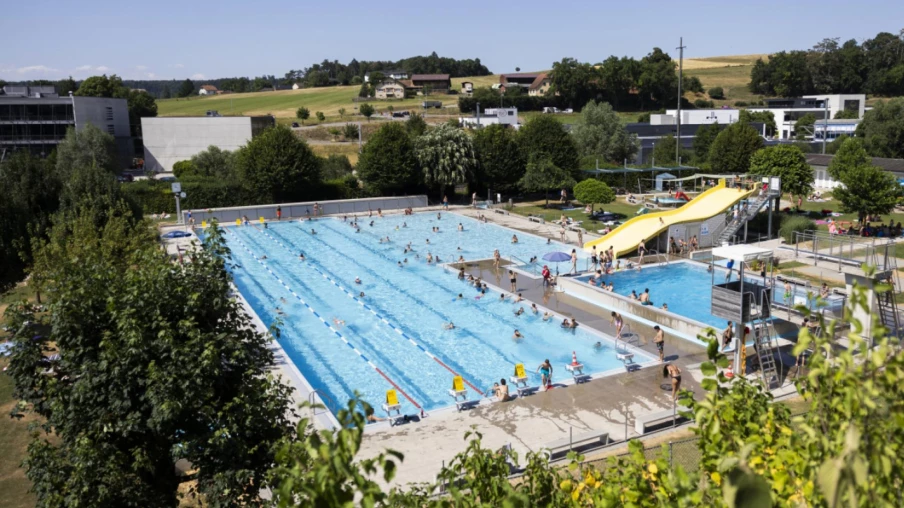 Porrentruy: opposition au règlement limitant l'accès à la piscine