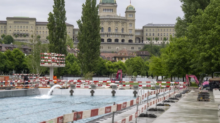 Réouverture des bassins de la piscine du Marzili à Berne le 13 juin