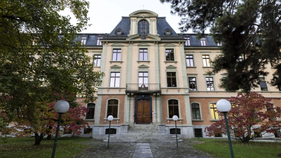 Sion: un garagiste accusé de détournement et de corruption