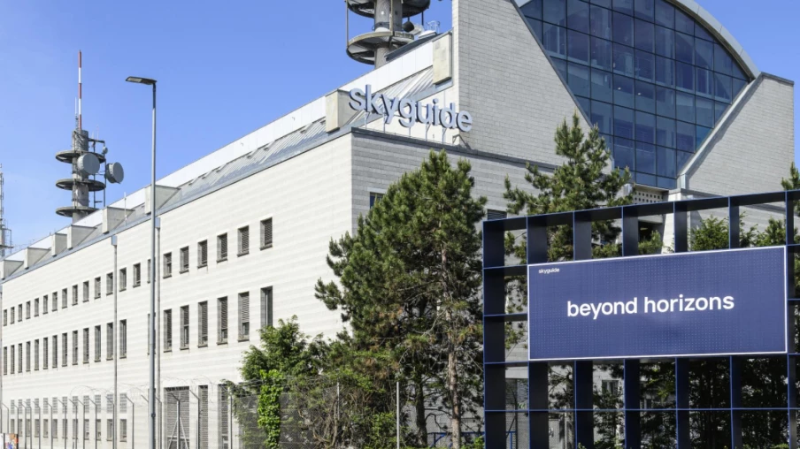 Skyguide envisage de supprimer jusqu'à 220 postes d'ici fin 2027