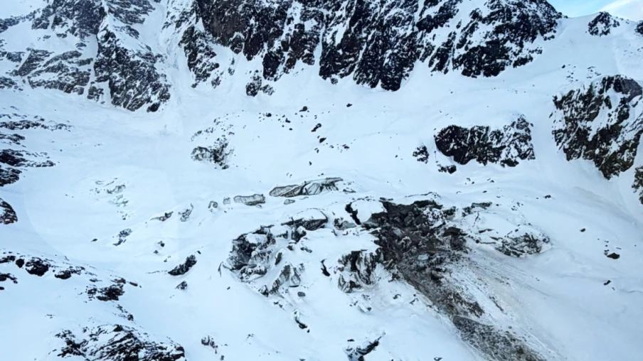 Glacier d'Oigschtchummun à Blatten (Valais) placé sous surveillance