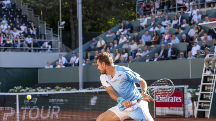 Stan Wawrinka éliminé en deux tie-breaks par Alex Michelsen