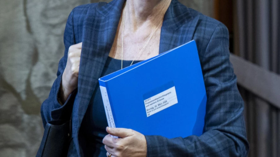 Karin Keller-Sutter : tous doivent contribuer à la stabilité suisse