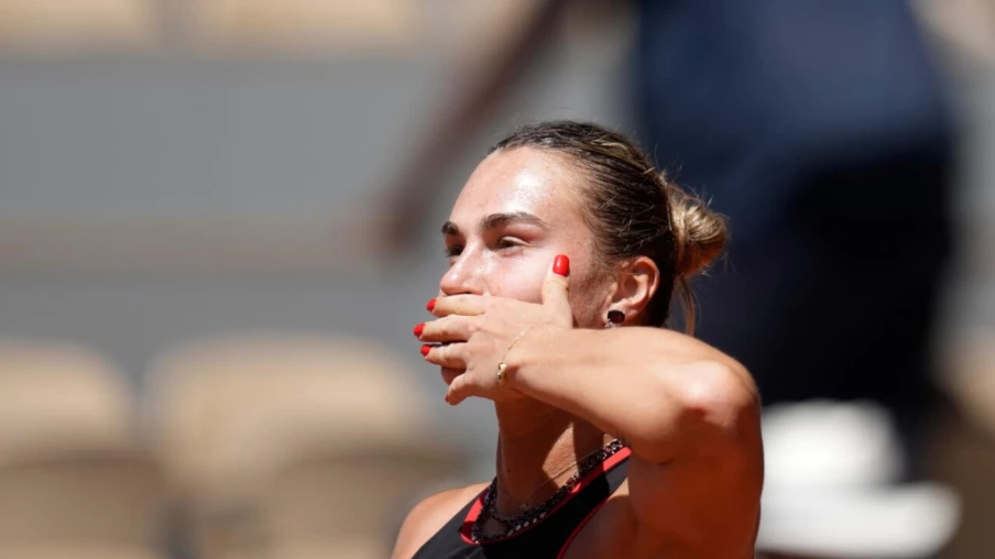 Sabalenka remporte son entrée en lice à Roland-Garros (6-4, 6-2)