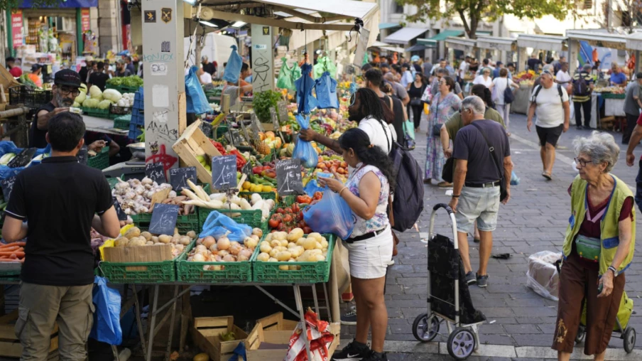 France : le moral des ménages se dégrade en mai, selon l'Insee