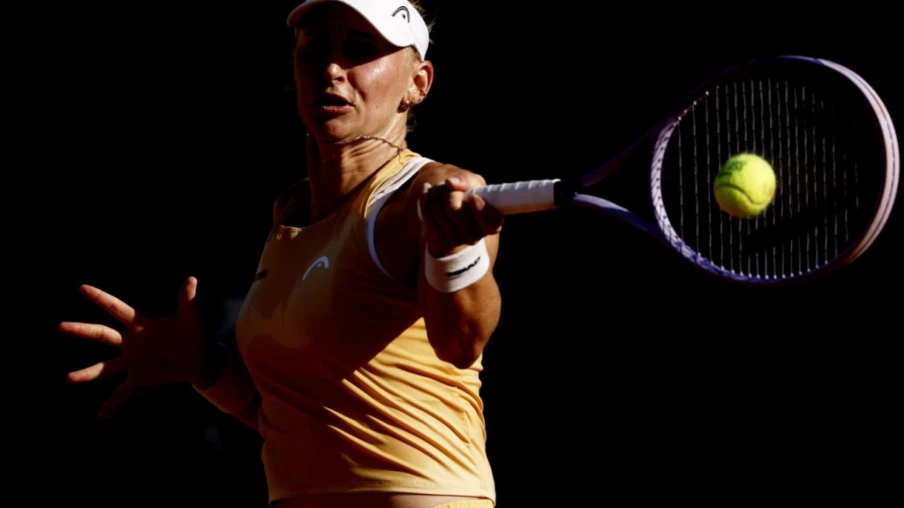 Jil Teichmann se qualifie aux seizièmes de finale à Roland-Garros
