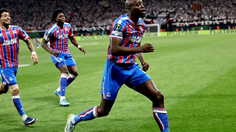Crystal Palace remporte la Conference League à Leipzig (1-0)