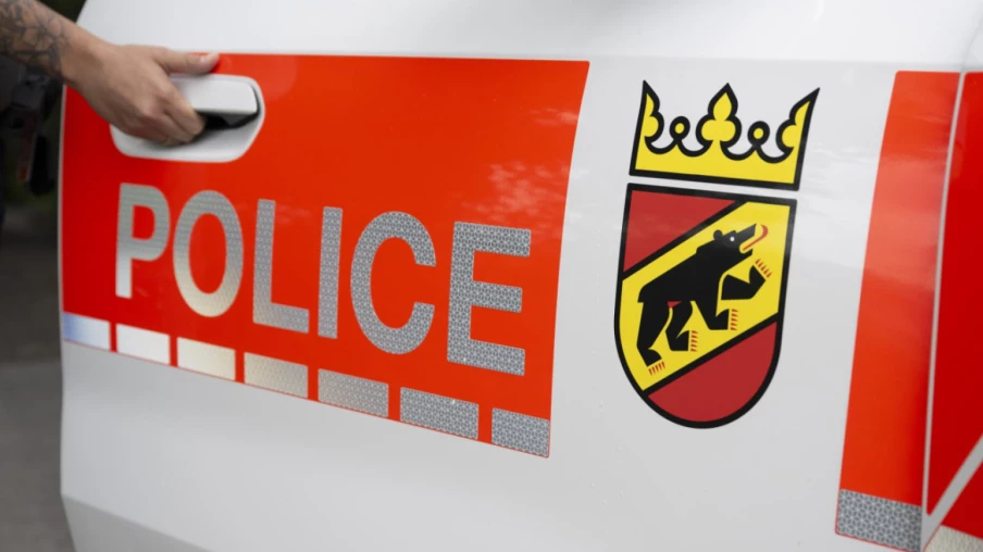 Agression sexuelle à Bienne : adolescente attaquée, suspect en fuite