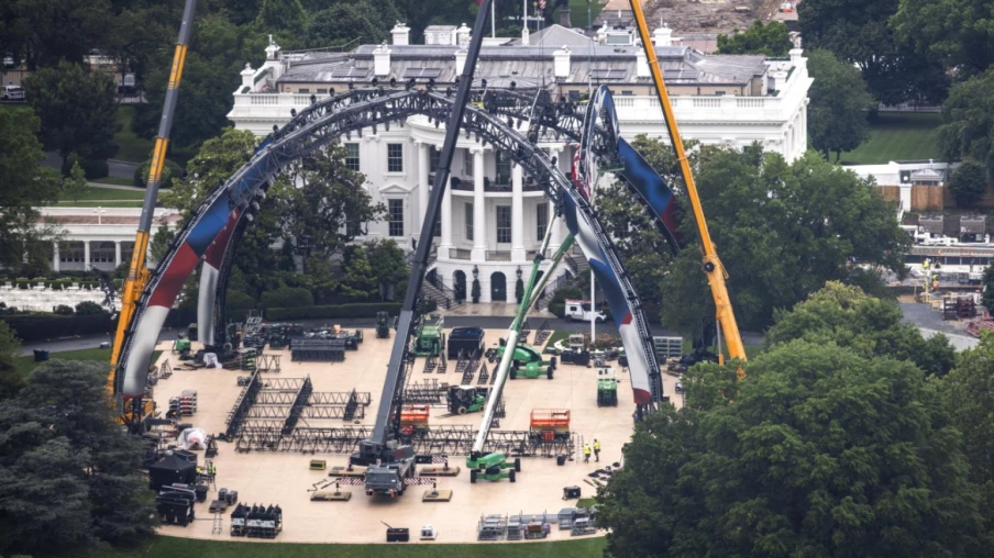 États-Unis : désistements en chaîne pour les concerts du 250e