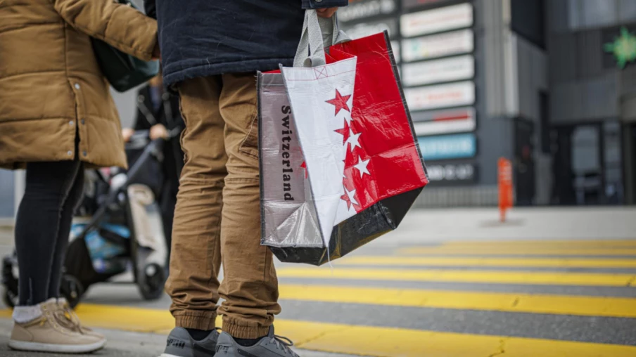 PIB suisse : croissance du premier trimestre révisée à 0,4%