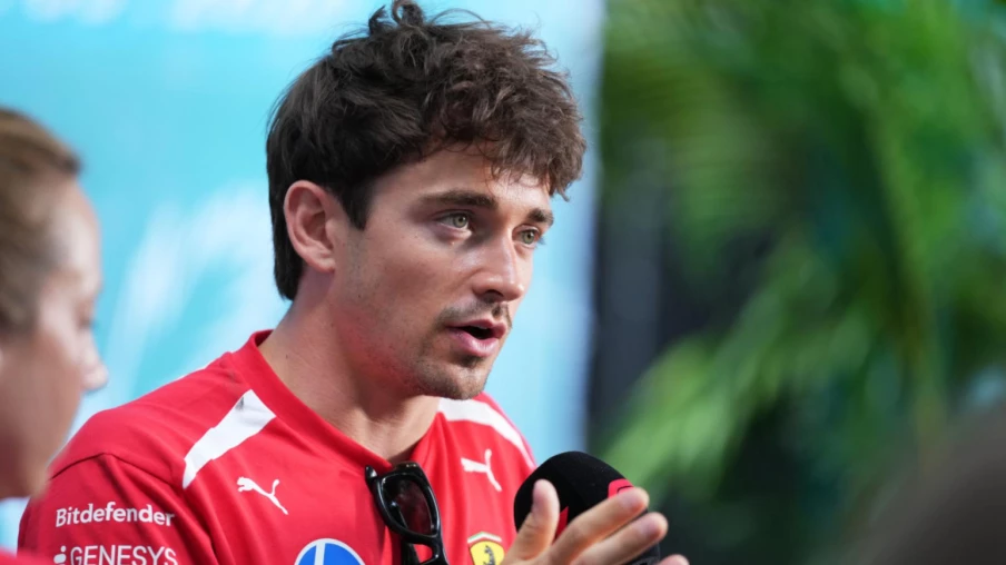 Charles Leclerc reconduit chez Ferrari en contrat indéterminé