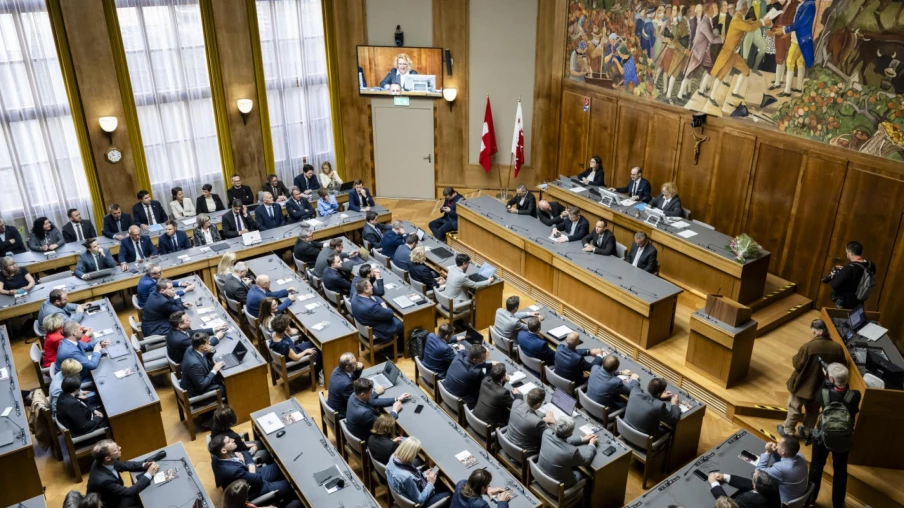 Crans-Montana : le parlement valide le décret d'aide aux victimes