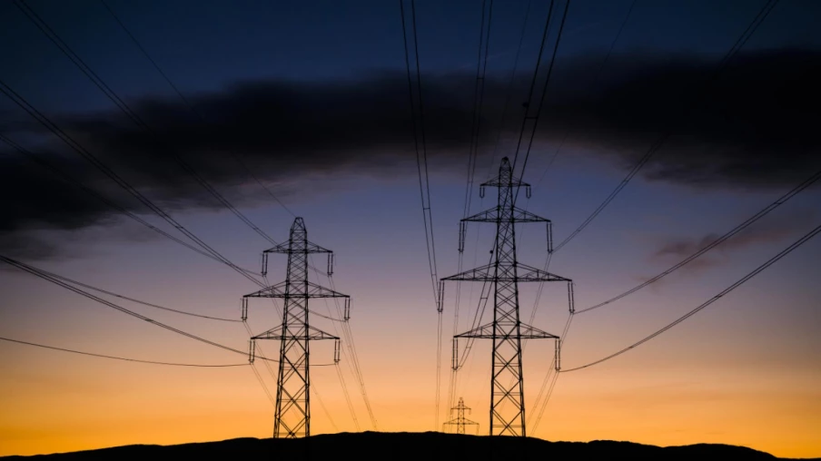 Accélérer le réseau électrique : autorisations et lignes aériennes