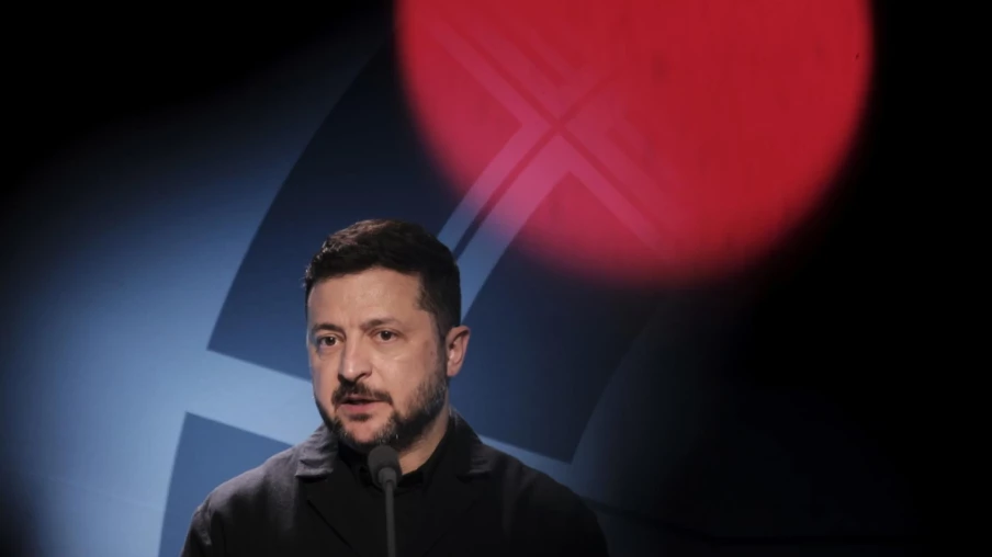 Zelensky participera au G7 mardi à Évian, annonce Emmanuel Macron