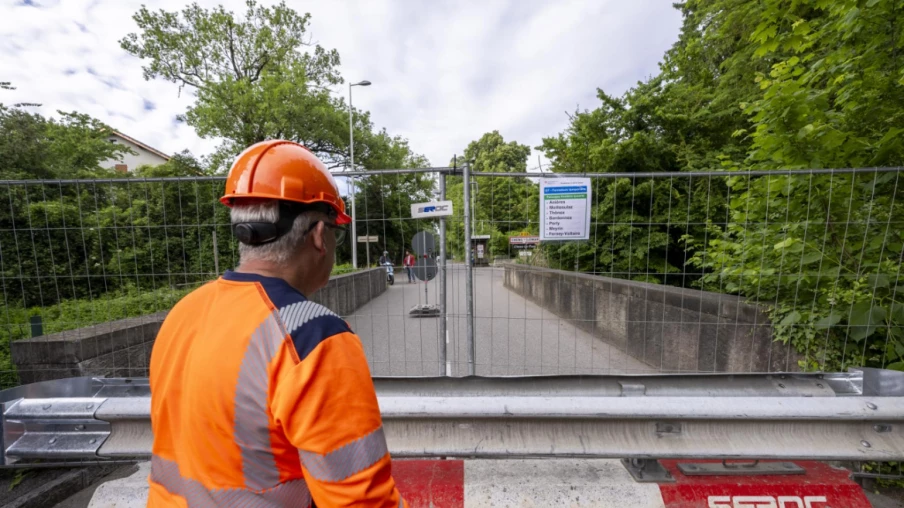 Genève ferme 25 postes de douane à la frontière française pour le G7