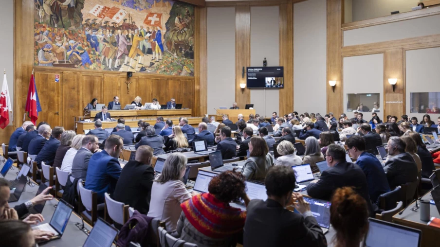 Valais : vers la fin du cumul des mandats pour les conseillers d'État