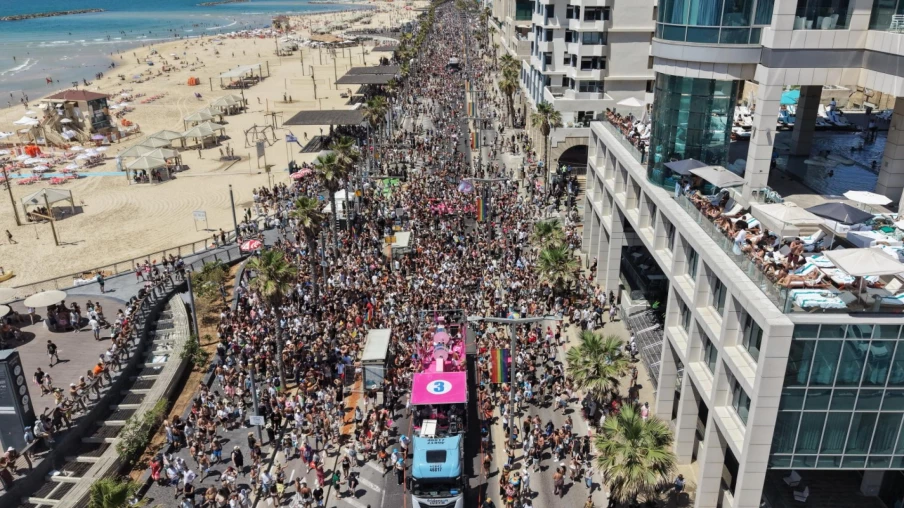 Tel-Aviv : la marche des fiertés retrouve la rue après le 7 octobre