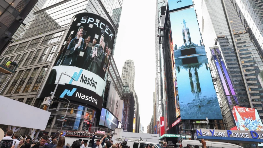 SpaceX : cotation historique à Wall Street, valorisation 2 000 Mds