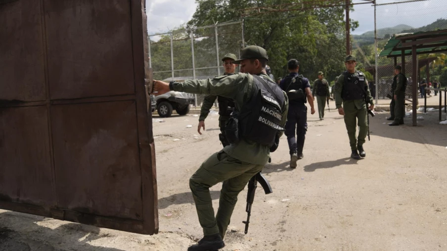 Venezuela : la maison d'un chef de gang pillée après sa fuite