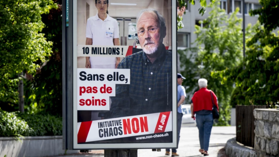 Les Suisses rejettent l'initiative « Pas de Suisse à 10 millions »