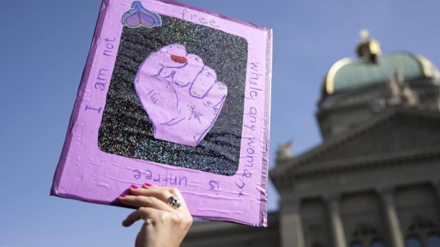 Grèves féministes en Suisse alémanique : plusieurs milliers rassemblés