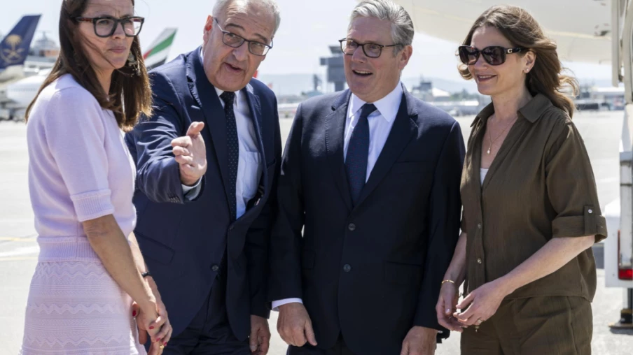 Donald Trump arrive à Genève avant de rejoindre Evian pour le G7