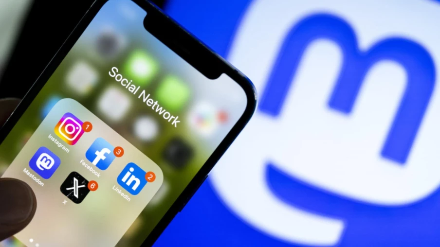 Réseaux sociaux et plateformes dépassent les médias traditionnels
