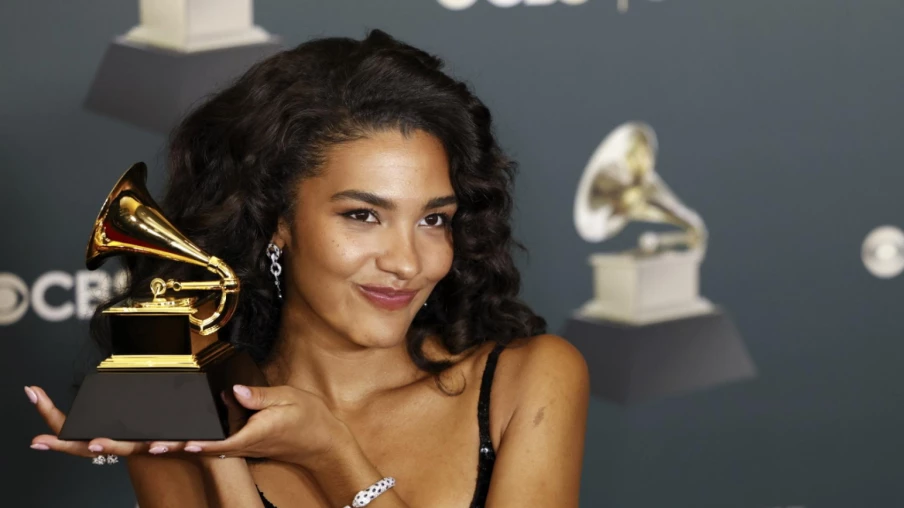 Grammy : cinq nouvelles catégories et règles sur le prix révélation