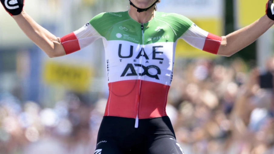 Tour de Suisse féminin : Longo Borghini remporte l'étape et le maillot