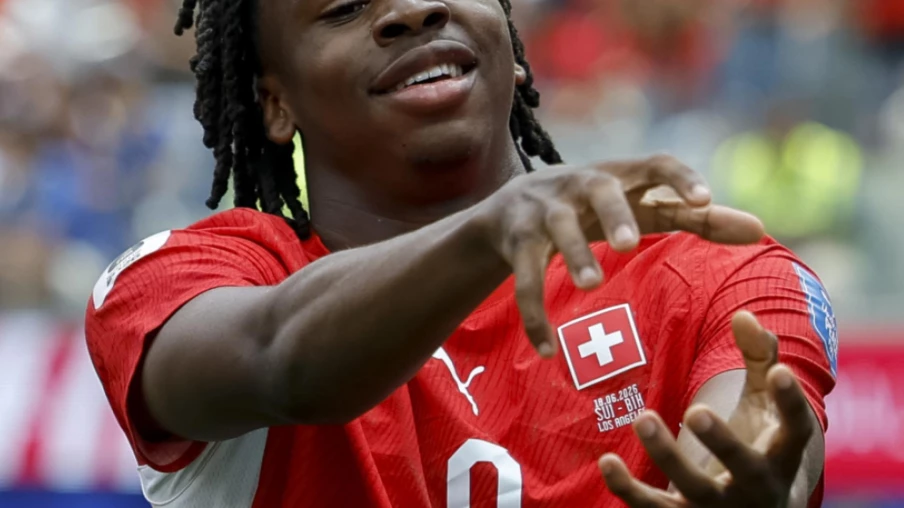Johan Manzambi offre la victoire à la Suisse contre la Bosnie (doublé)