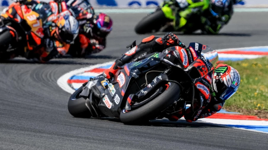 MotoGP : Bezzecchi suspendu après avoir frappé un commissaire à Brno