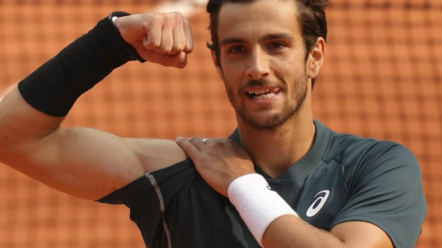 Lorenzo Musetti élimine Tiafoe et rejoint Alcaraz en demi-finale de Roland-Garros