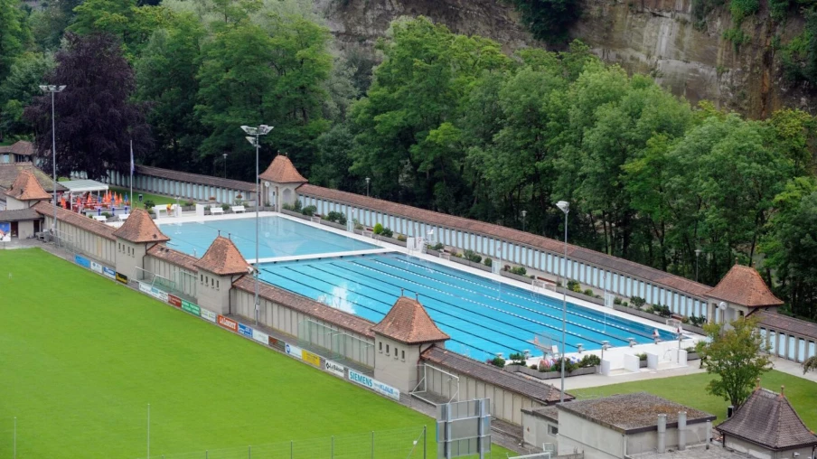 Fribourg: des lacunes à combler chez les piscinistes