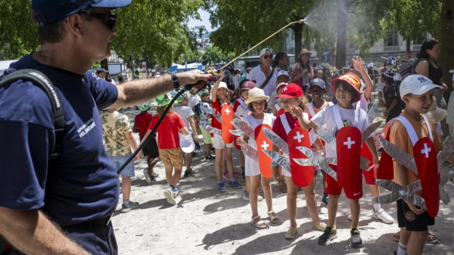 Canicule : cortèges des fêtes scolaires annulés à Genève et Lausanne