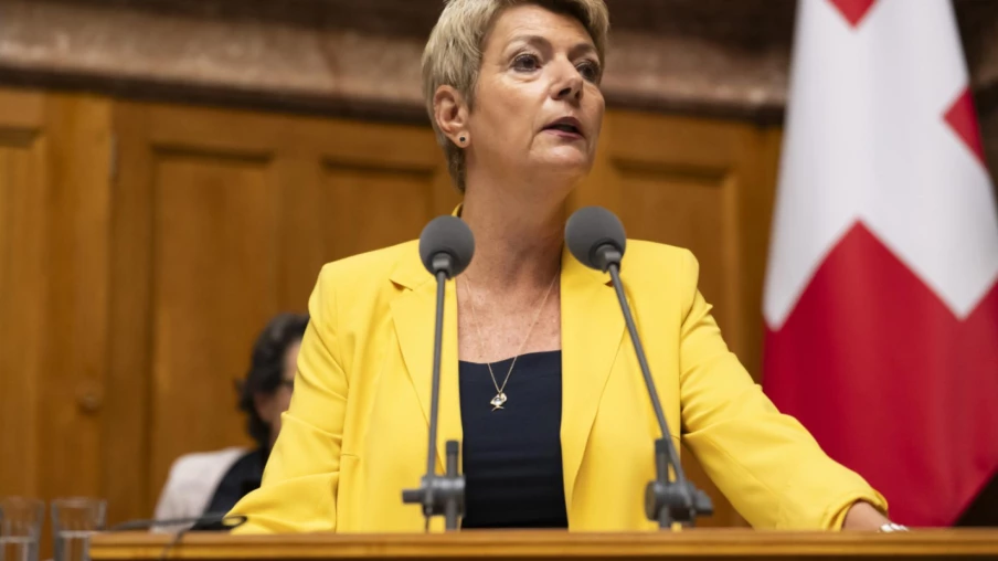 Karin Keller-Sutter reste ferme sur les fonds propres