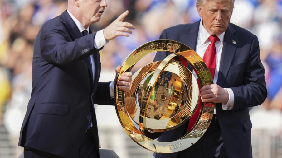 Donald Trump remettra le trophée de la Coupe du monde à la finale