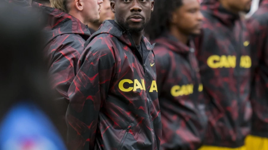 Alphonso Davies ne sera pas titulaire contre la Suisse à Vancouver