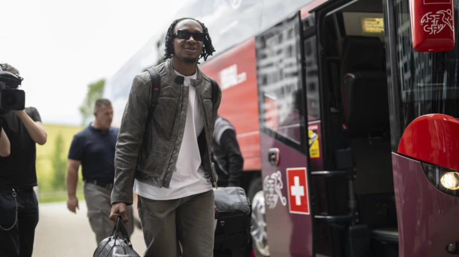 Bryan Okoh revient au FC Lausanne-Sport : le défenseur formé au club fait son retour Bryan Okoh revient au FC Lausanne-Sport : le défenseur formé au club fait son retour