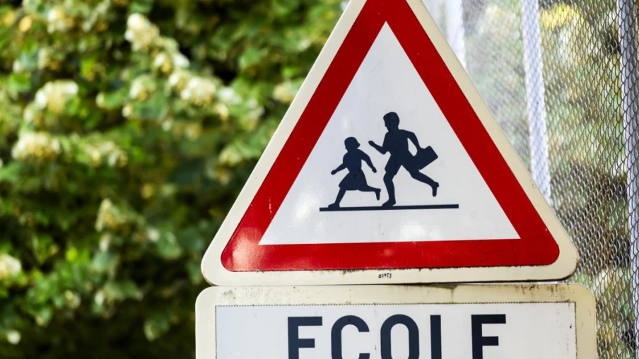 Accueil parascolaire à Genève sous tension : onze recommandations