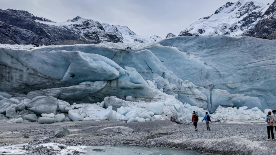 Glaciers suisses : réserves hivernales de neige déjà épuisées