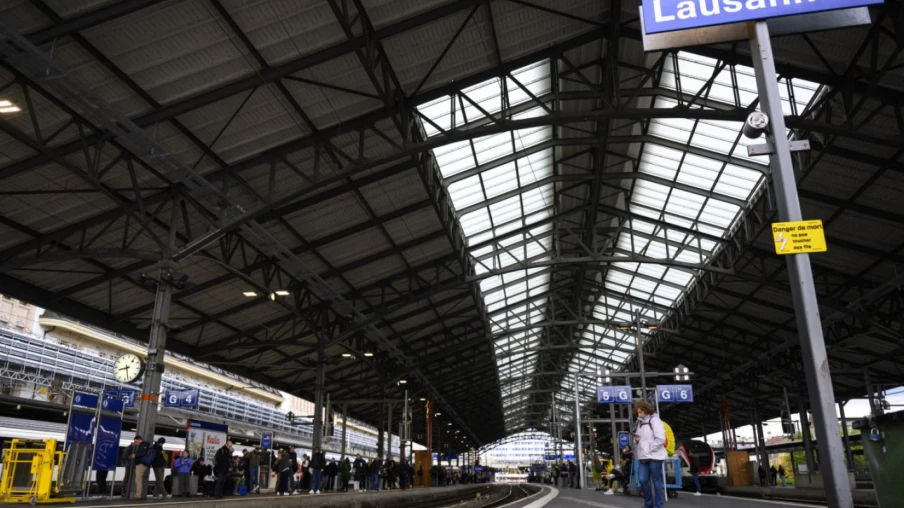 Gare de Lausanne : trafic interrompu après arrachage d'une ligne