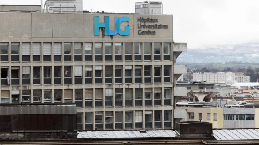 Incendie dans une chambre des HUG à Genève : 19 examinés