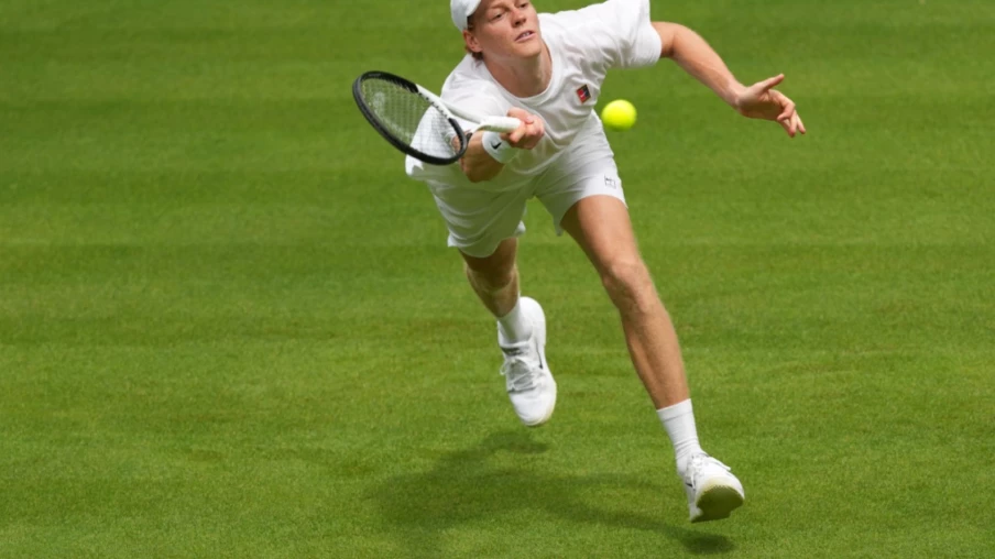 Sinner fait de petits changements après Roland-Garros pour Wimbledon
