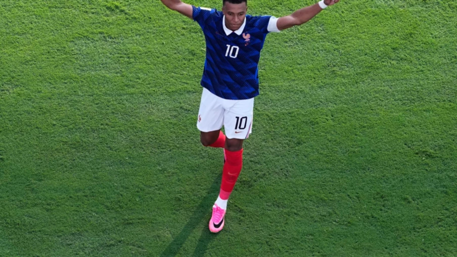 Mondial 2026 : Mbappé propulse la France en 8es après 3-0 à la Suède