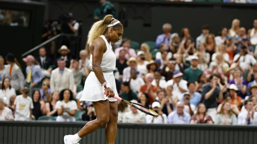 Serena Williams blessée au genou droit à Wimbledon, selon son agente